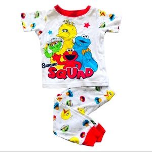 3/$10 18M Sesame Street Pajama set-GUC